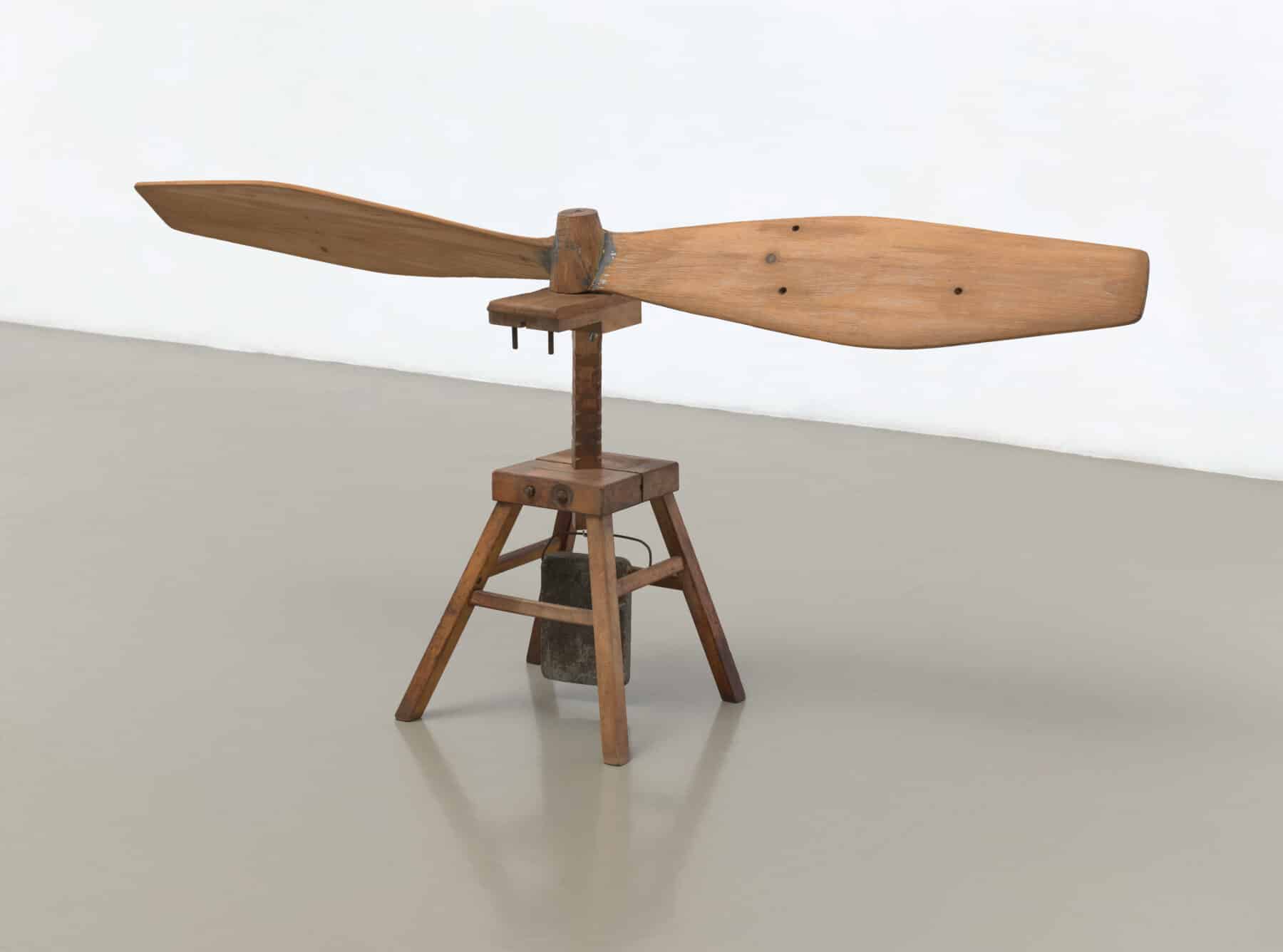 Robert Rauschenberg, Prehistoric Rose Spore (Kabal American Zephyr), 1981, assembled wood, stone, and metal, 34.5 x 76.5 x 15.25 inches. Courtesy Robert Rauschenberg Foundation.