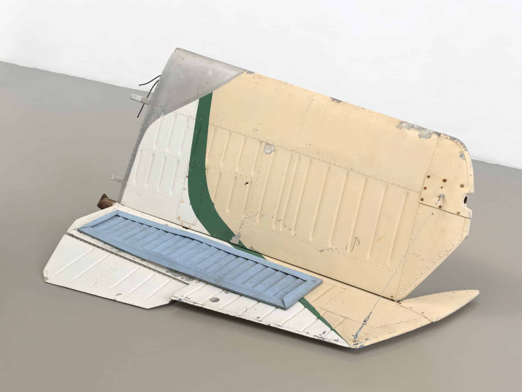 Robert rauschenberg, Wing Swing Glut, 1988, assembled metal, 27.75 x 64.875 x 35.75 inches. Courtesy Robert Rauschenberg Foundation.